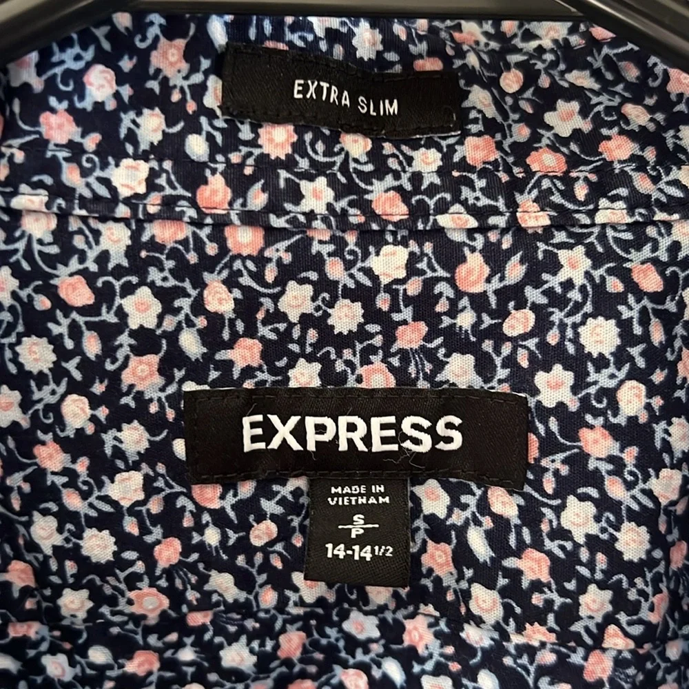 Express Extra Slim Button Down Size Small - Picture 3 of 4